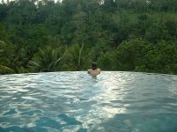 BALIjuliepool